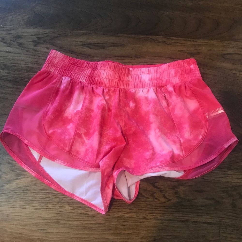Lululemon Hotty Hot Short Size 6